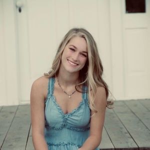 Meet your Posher, Madison